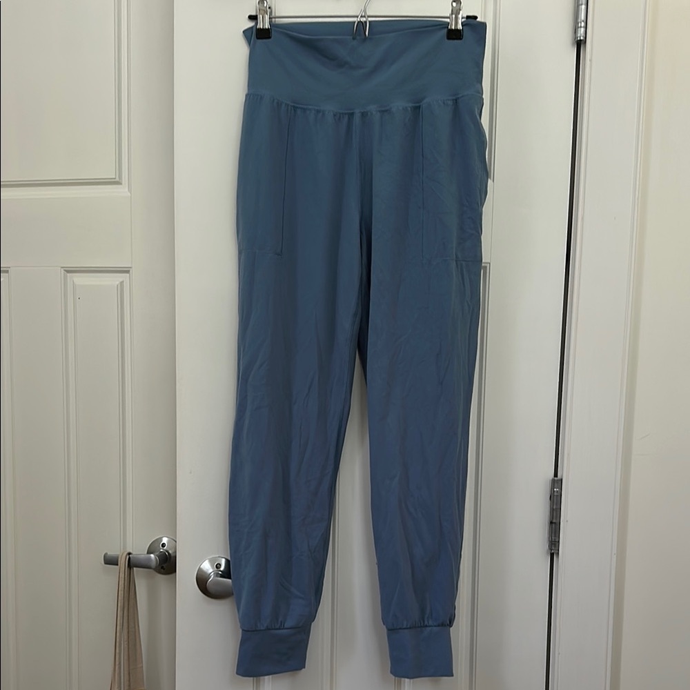 Athlete Salutation High-Waisted Joggers in Slate Blue